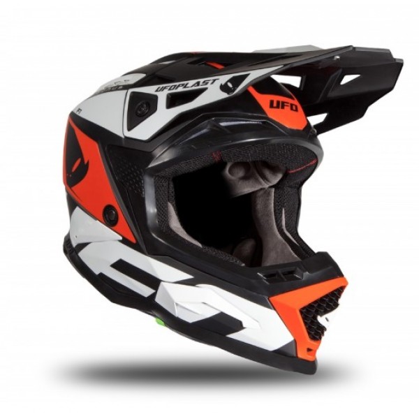 UFO ECHUS MOTOKROS ČELADA MATTE UFO ECHUS MOTOKROS ČELADA MATTE